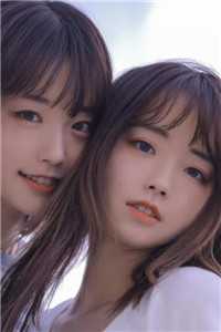 一脸的天真烂漫