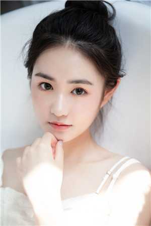 自认为学富五车