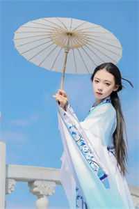 重生：真千金她刚开摆，就被神秘大佬宠上了天