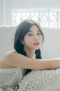 她倒是吃的安静