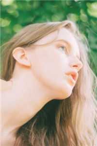 重生后，嫡长女她仗剑山河