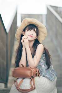他手里面有青铜刀