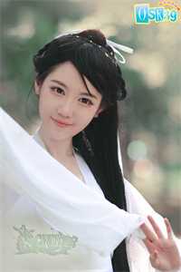 直接站在她的面前