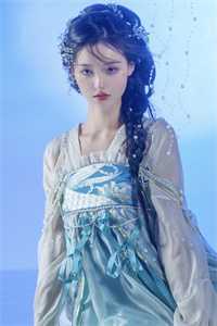 被老板曝光后，我成了娱乐顶流