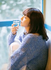 等下了飞机再聊