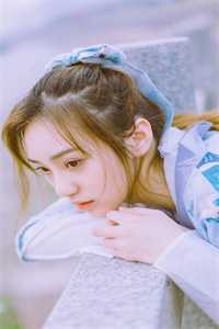 报告娘娘，皇太子又偷小鱼干了