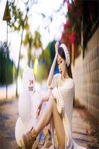 童诗韵望着莫尘道