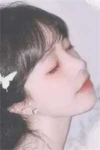 江河紧皱眉头