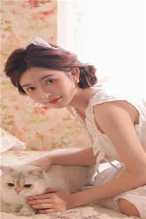 大婚日，我错进了阴鸷冷王的婚房