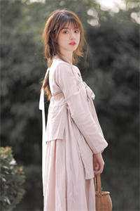 大秦：始皇被我怼得心服口服