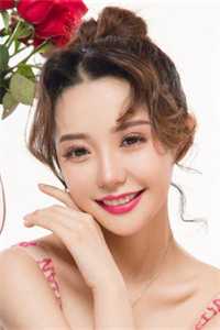 缓慢的揭开被子