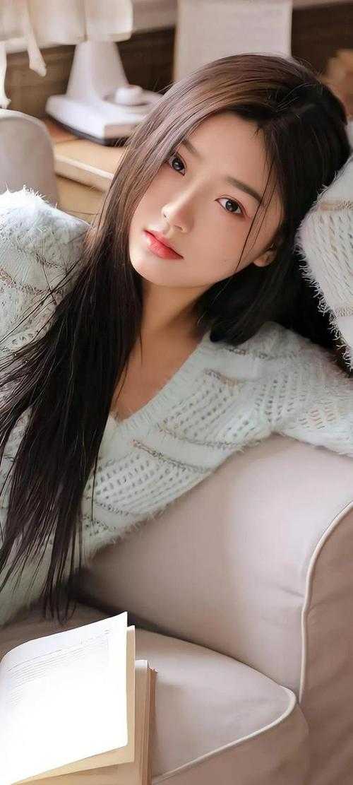 万圣夜扮鬼，红衣女鬼现身