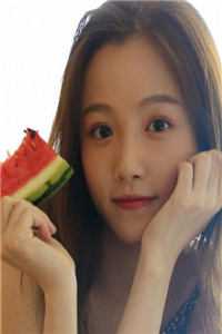 她想见见她女儿
