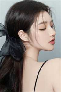 假太监：开局揭穿皇帝是女儿身