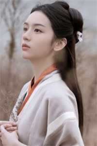 林姿迎上白莹莹