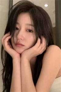 觉醒后，假千金凭实力成团宠