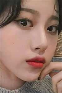 她莫名觉得