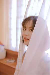 重生后，小魔女装柔弱被读心了
