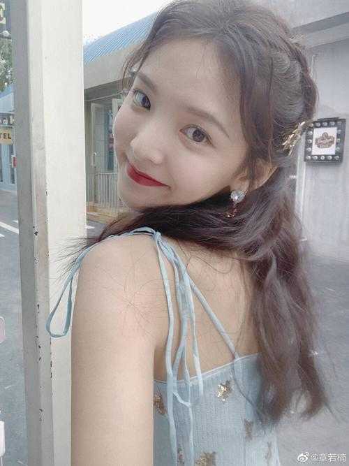 我是相府嫡出女，庶姐却成了皇后