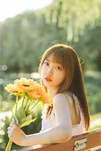 系统：宿主大佬又美又强
