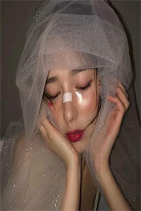 林婉年眼眶红了