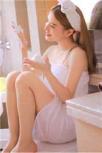 重生后，女配的我被团宠了