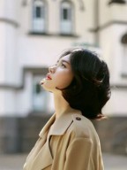 听到呦客人的到来