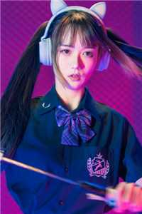 进监狱后，未婚夫杀疯了