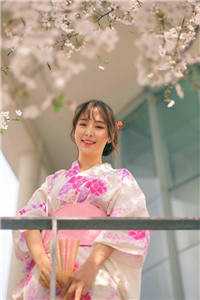 氪金系统：我花钱就变强