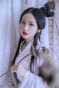 穿成恶毒后娘，我尽全力洗白