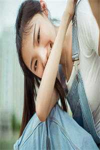 笑死，玄学老祖让反派女配带娃