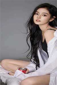 被逼投井后，弃妃她混得风生水起
