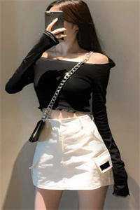 离婚后，疯批总裁服软了