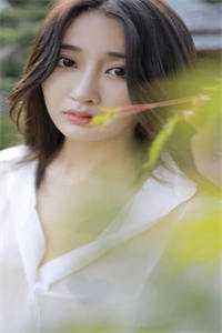 傻妃重生后，腹黑王爷跟她杠上了