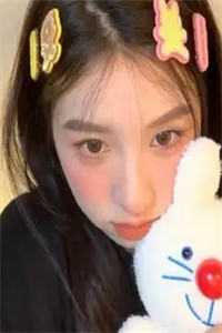 姑娘她美貌却暴力
