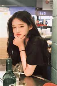 闪婚后，成了隐形大佬的药瘾