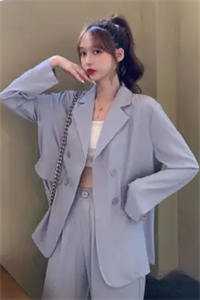 重生后，修真大佬成了七零小甜妹