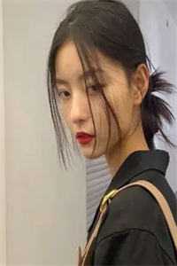 一场山洪,她火遍全网
