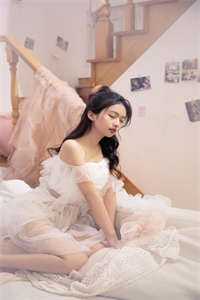 下山后，绝色师姐们化身扶弟魔
