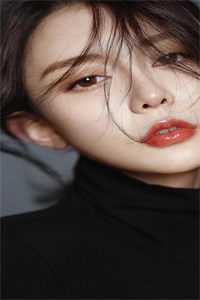 我是相府嫡出女，庶姐却成了皇后