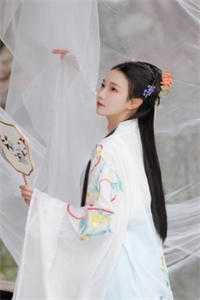新婚后，病秧子相公他长命百岁了