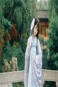 惊！权贵大佬们都在等着她休夫