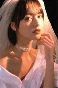 闪婚后：傅先生马甲藏不住了