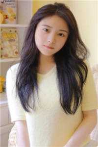 穿越九零后，她决心当宠文女主