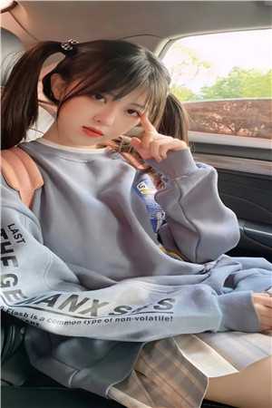 被捕入狱后，未婚夫带着新科技参加审判