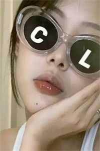 伏低做小？可她才是真嫡女啊！