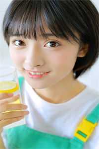 她如狂风暴雨