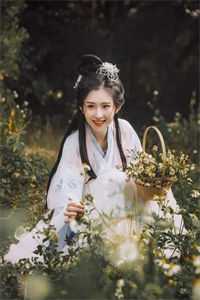 穿越界天花板觉醒后，她成了三个反派的亲娘