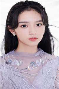 重回十八岁：城里白富美下乡当知青