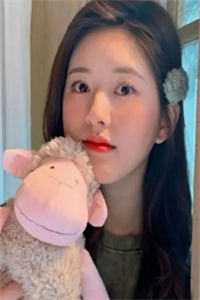 离婚如重生，她带着千亿资产飒爆了